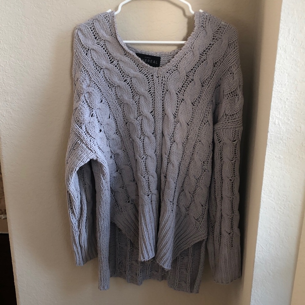 Women’s sweatshirt